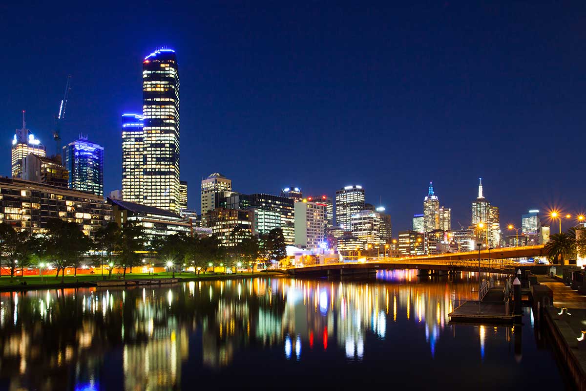 A Touch of Silver - Sightseeing Limo Tours