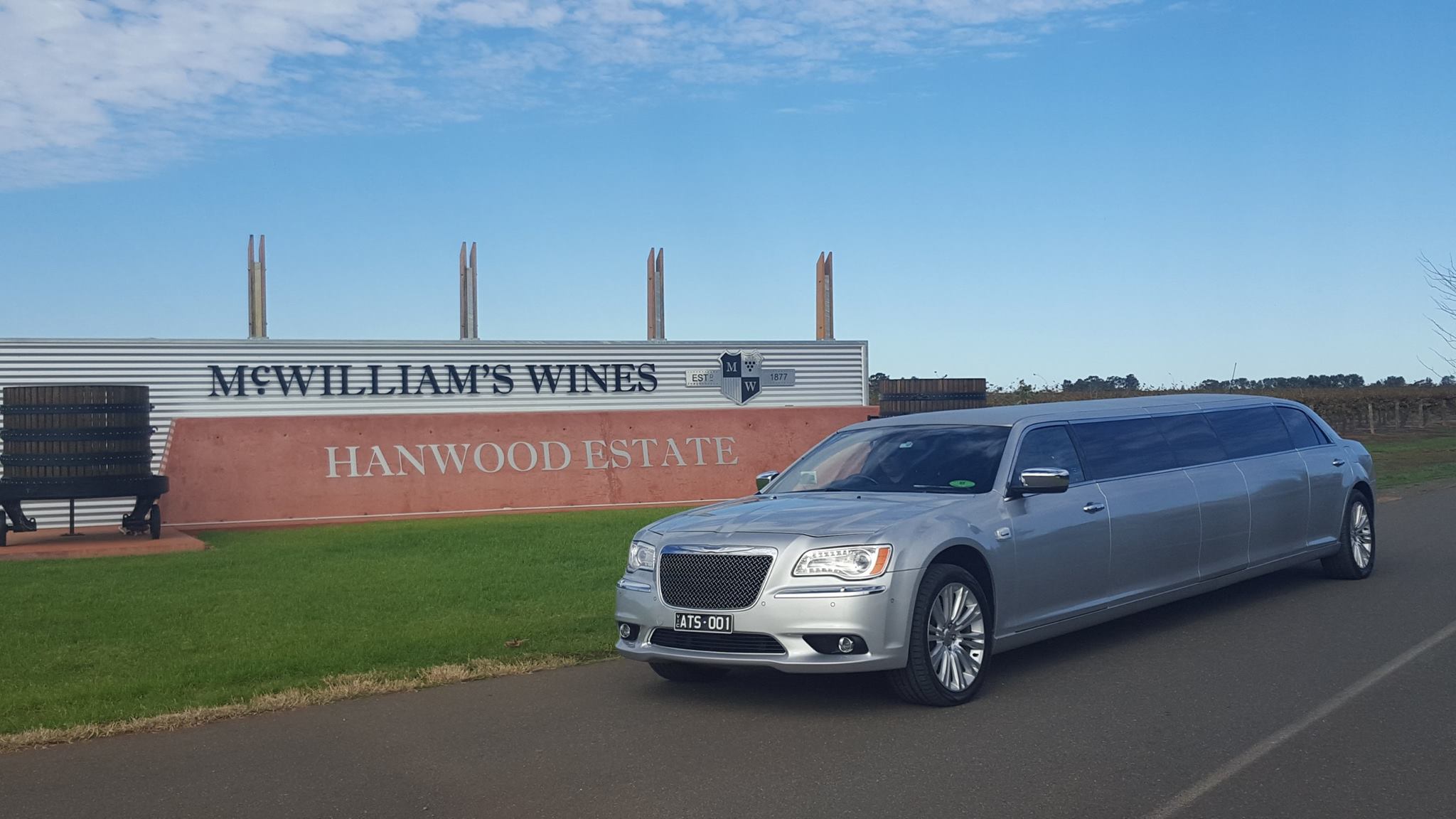 Mc Williams Winery Limo Tour - A Touch of Silver