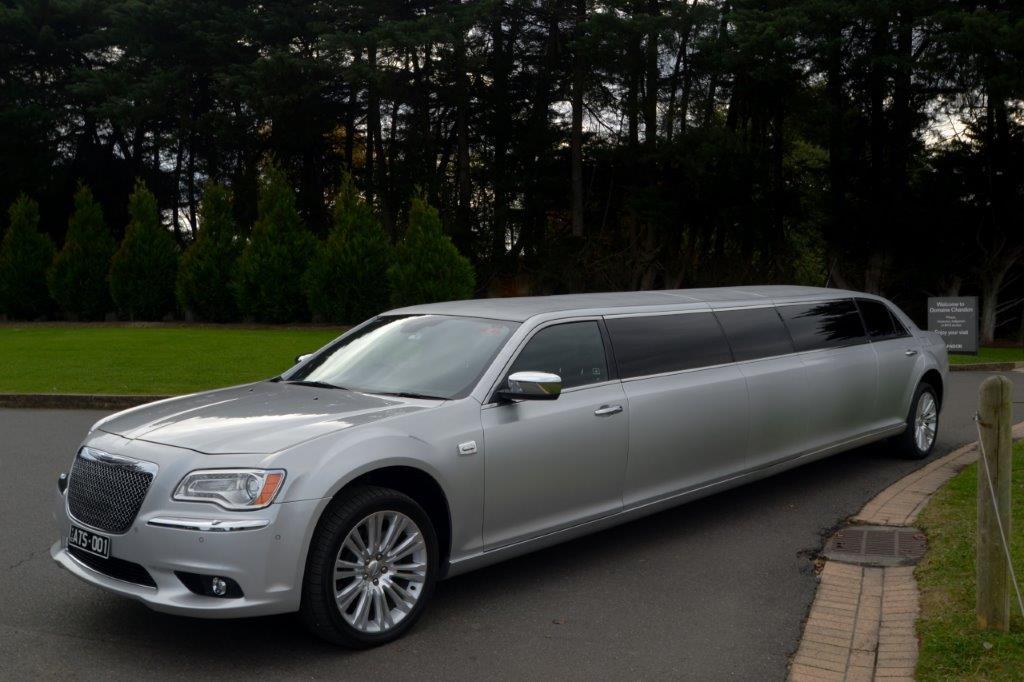 When to Have a Wedding Limo